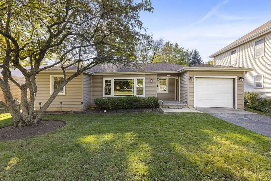200 S Greeley ST, Palatine, IL 60067