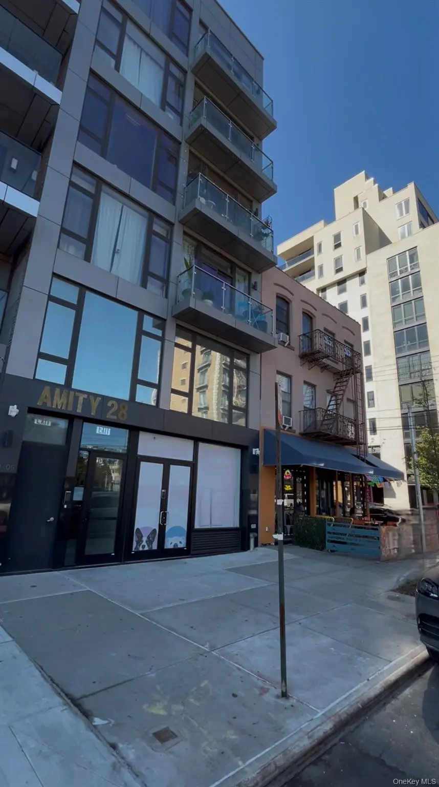 2806 21st ST #2FA, Astoria, NY 11102