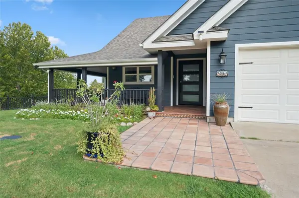 7581 E Lake Drive, Murchison, TX 75778
