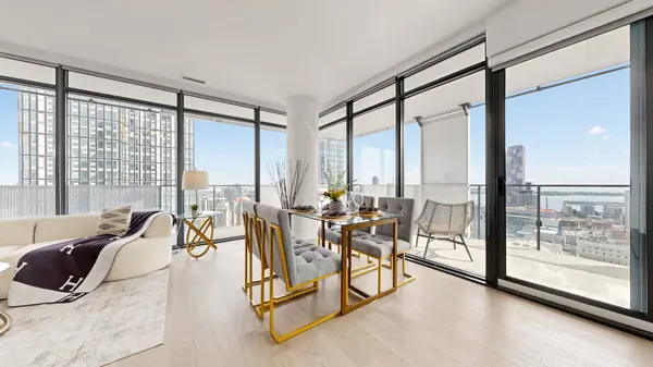 20 Lombard ST #3403, Toronto C08, ON M5C 0A7