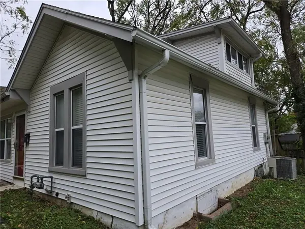 100 S Willis AVE, Independence, MO 64050