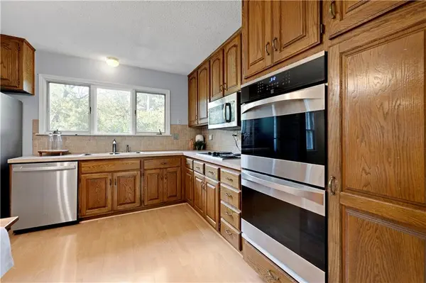 10130 Horton DR, Overland Park, KS 66207