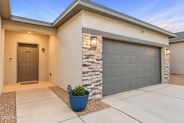 6103 Clapton PL, Las Cruces, NM 88012