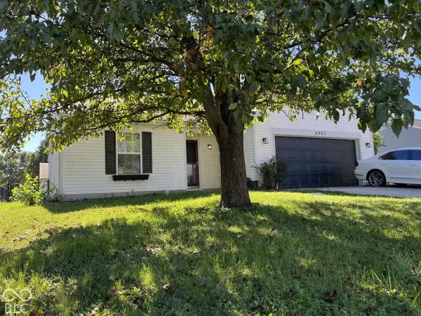 6453 Oyster Key LN, Plainfield, IN 46168