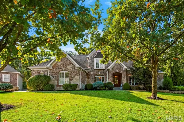 112 Castlewood Estates DR, O'fallon, MO 63368