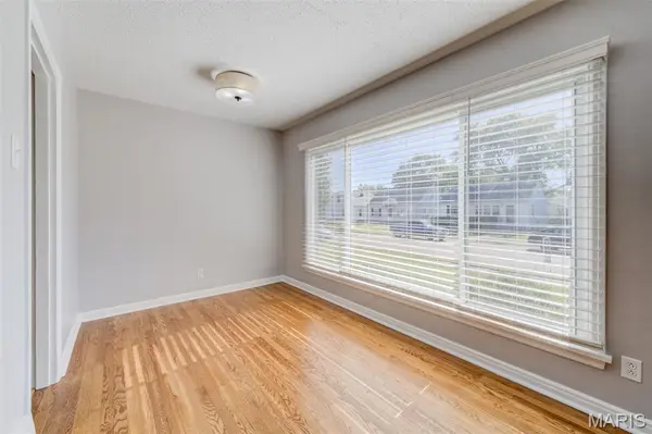 5213 Fairview AVE, St Louis, MO 63139