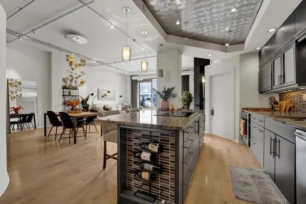 360 W Illinois ST #7D, Chicago, IL 60654