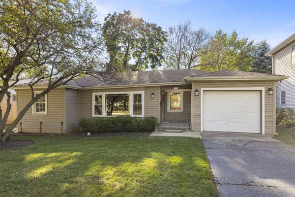 200 S Greeley ST, Palatine, IL 60067