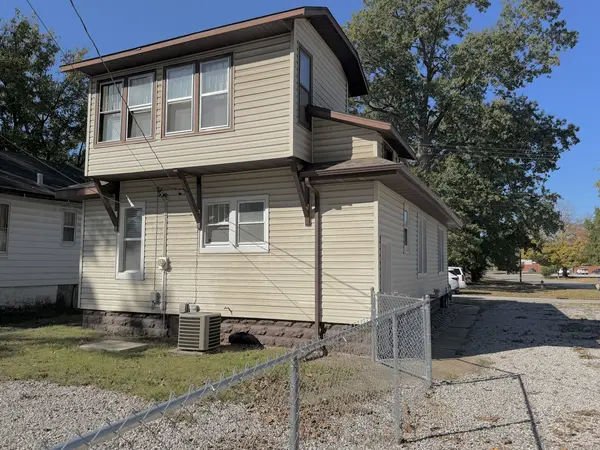 135 N James AVE, Centralia, IL 62801