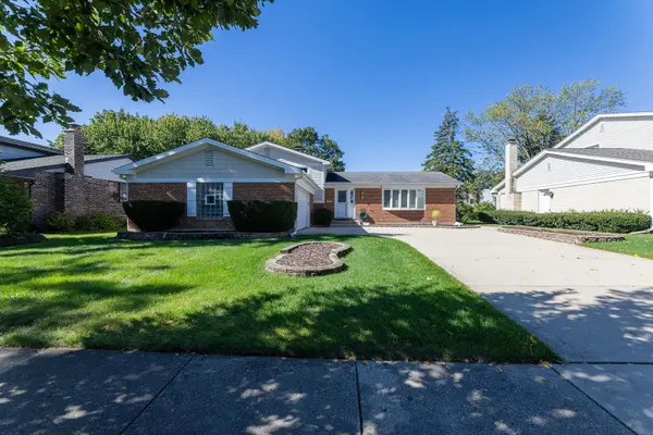 2612 N Waterman AVE, Arlington Heights, IL 60004