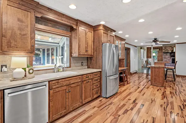 4236 Rice ST, Shoreview, MN 55126