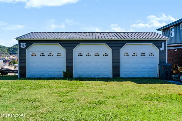 236 Mountain Vista Drive, Pigeon Forge, TN 37863