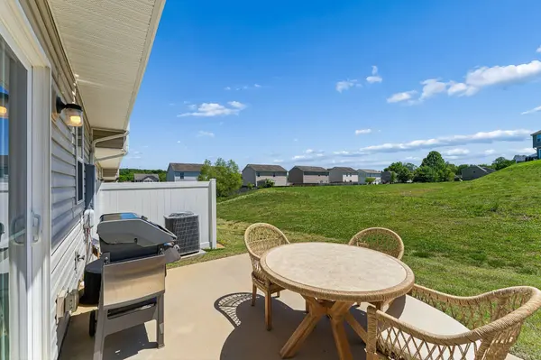 310 Sunnyview Dr, Lebanon, TN 37090