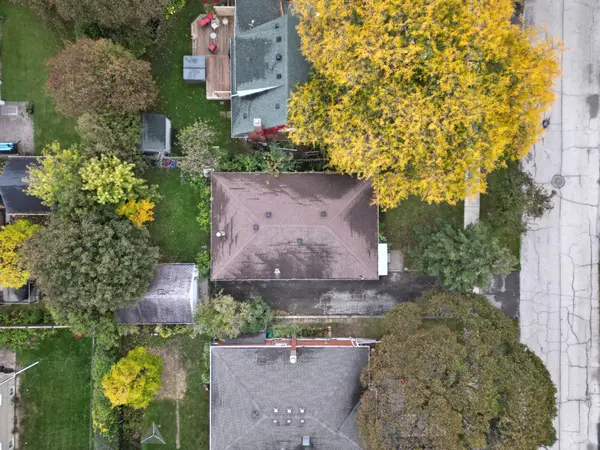 19 Bridgetown DR, Toronto W08, ON M9C 2P5