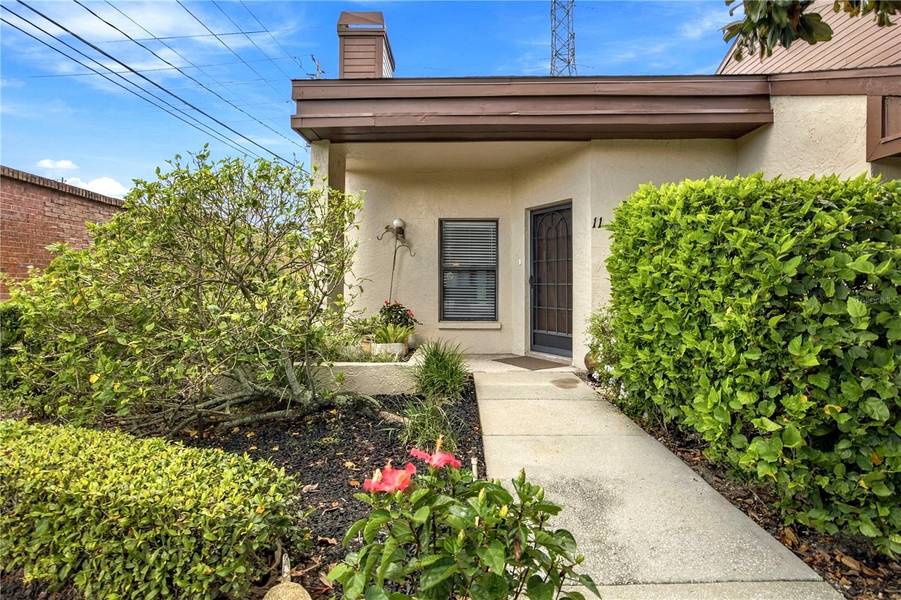 2815 COUNTRYBROOK DR #11, Palm Harbor, FL 34684