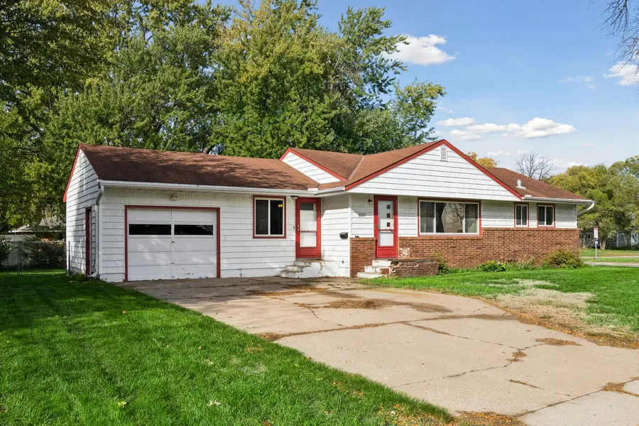 5737 Northport DR, Brooklyn Center, MN 55429