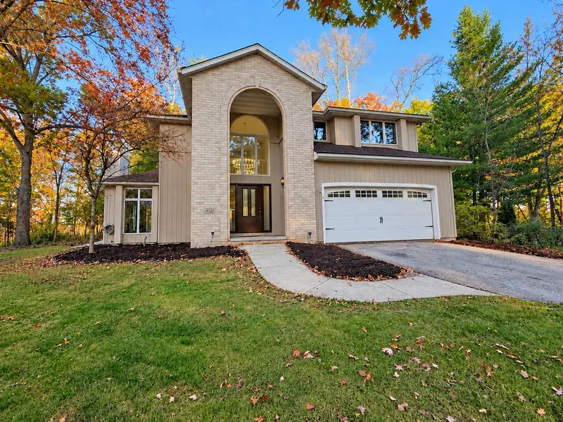 4520 CHOCTAW TRL, Green Bay, WI 54313