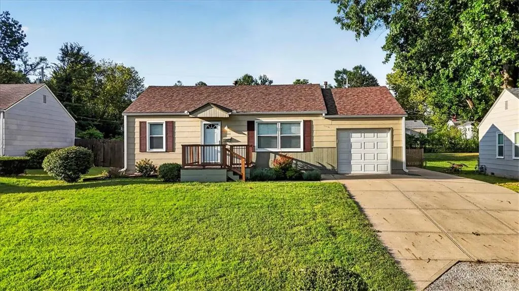 11501 W 68th ST, Shawnee, KS 66203