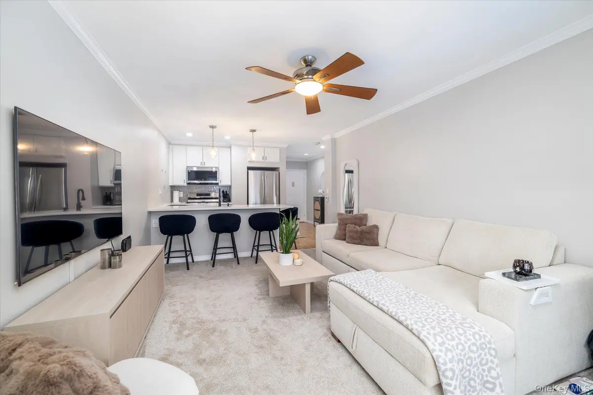 1 E Broadway #7A, Long Beach, NY 11561