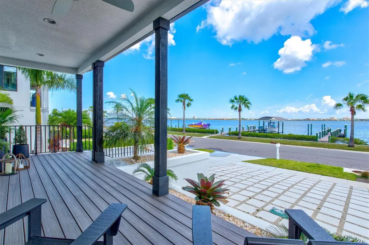 1914 RIVERSIDE DR E, Bradenton, FL 34208