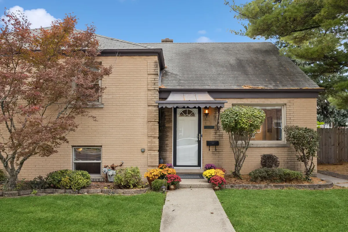 3519 Maple AVE, Brookfield, IL 60513