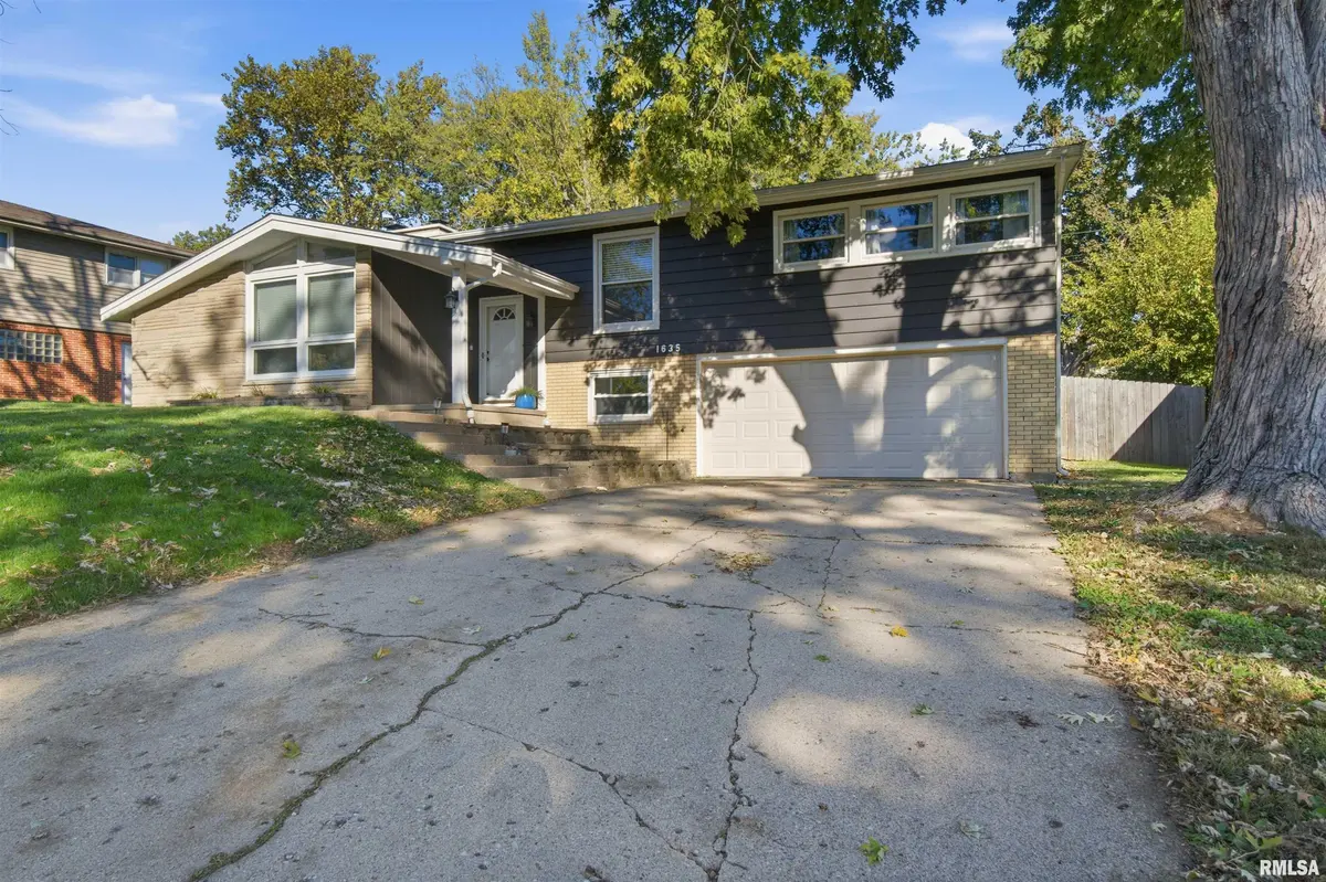 1635 W MARLENE AVE, Peoria, IL 61614