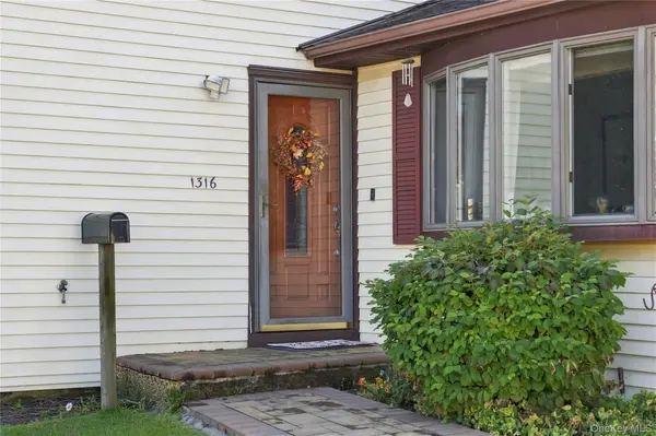 1316 Brooklyn BLVD, Bay Shore, NY 11706