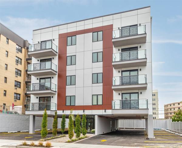 848 E Broadway #3W, Long Beach, NY 11561