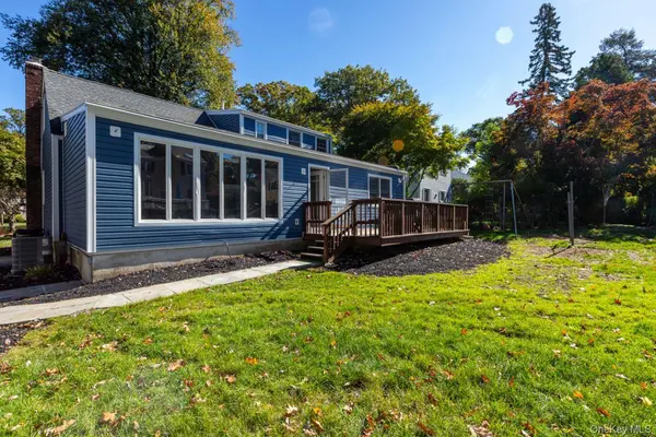11 Homewood RD, Hartsdale, NY 10530