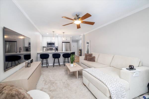 1 E Broadway #7A, Long Beach, NY 11561