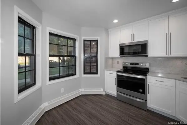 1687 August RD #1687, North Babylon, NY 11703