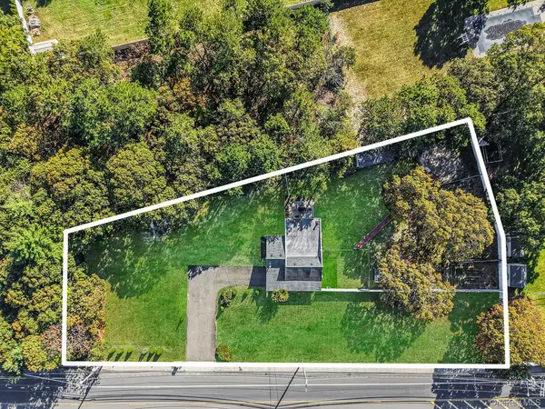 350 Hawkins RD, Centereach, NY 11720