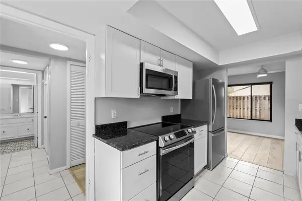 4160 PLAYER CIR #109, Orlando, FL 32808