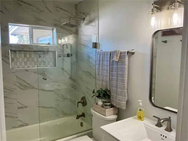 10541 86TH AVE, Seminole, FL 33772