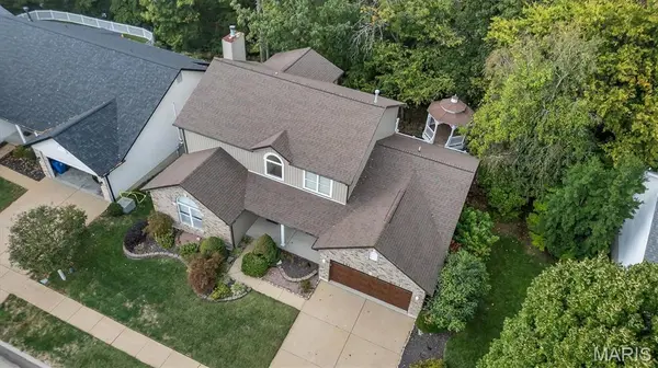 3149 Crystal Lake DR, Oakville, MO 63129
