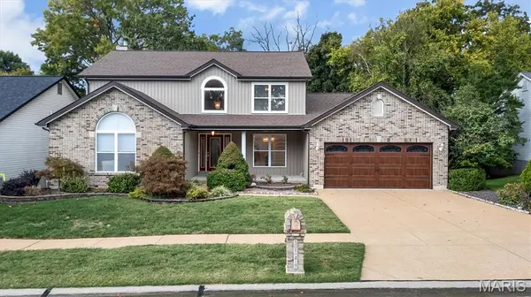 3149 Crystal Lake DR, Oakville, MO 63129