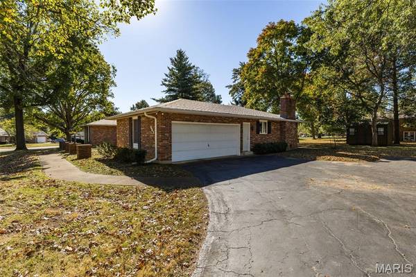 507 Sequoia ST, Farmington, MO 63640