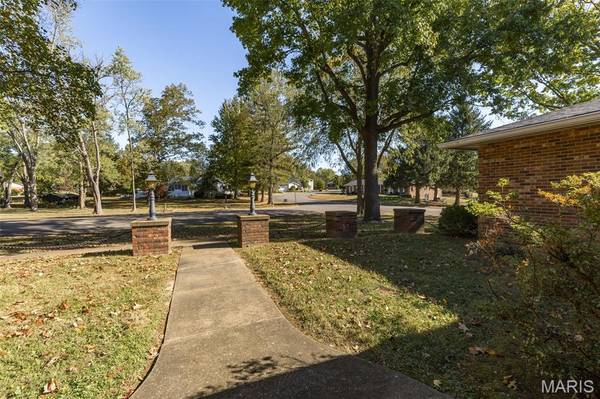 507 Sequoia ST, Farmington, MO 63640