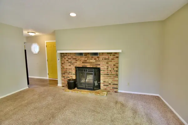 18555 147th ST NW, Elk River, MN 55330