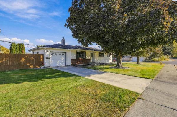 2021 S Fruitland Street, Kennewick, WA 99337
