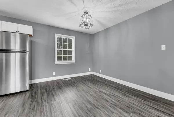 135 N Meadow Dr, Clarksville, TN 37043