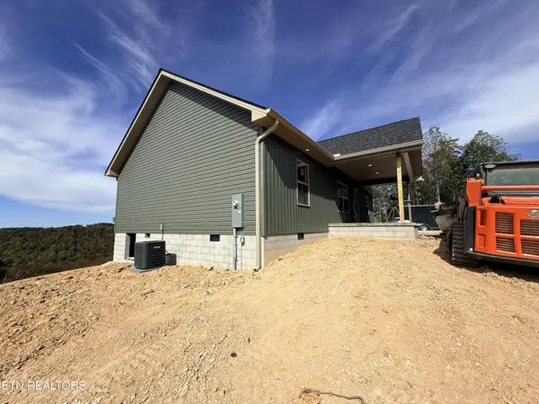 4575 Upper Crab Rd, Jamestown, TN 38556