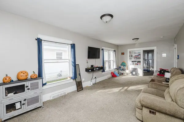 243 S Volutsia, Wichita, KS 67211