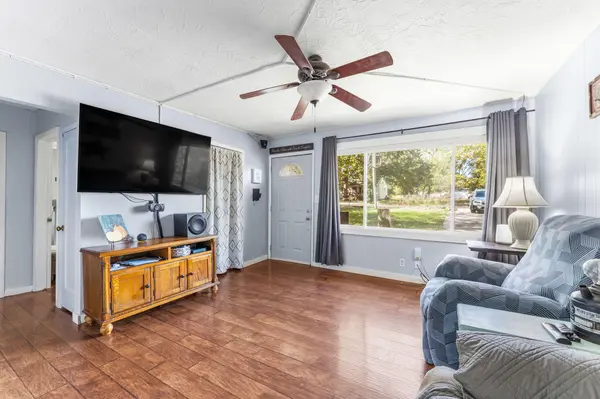 2648 N Howard AVE, Springfield, MO 65803