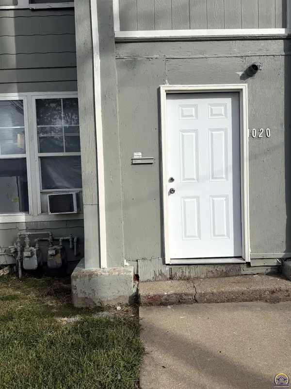 1050 SW 12th ST #1198 SW Clay St, Topeka, KS 66604