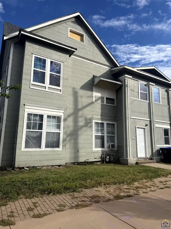 1050 SW 12th ST #1198 SW Clay St, Topeka, KS 66604