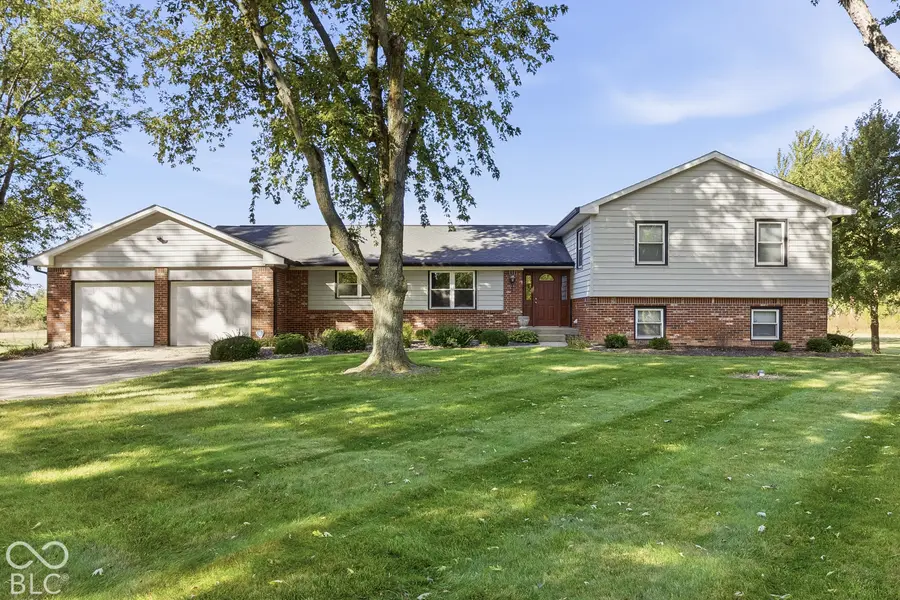 916 N 350 W, Greenfield, IN 46140