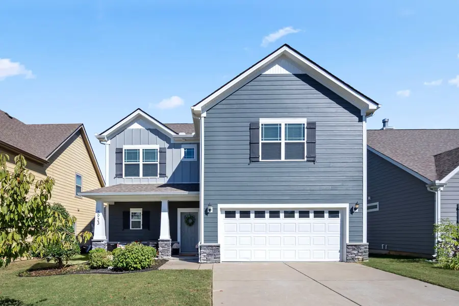 5923 Enclave Dr, Murfreesboro, TN 37128