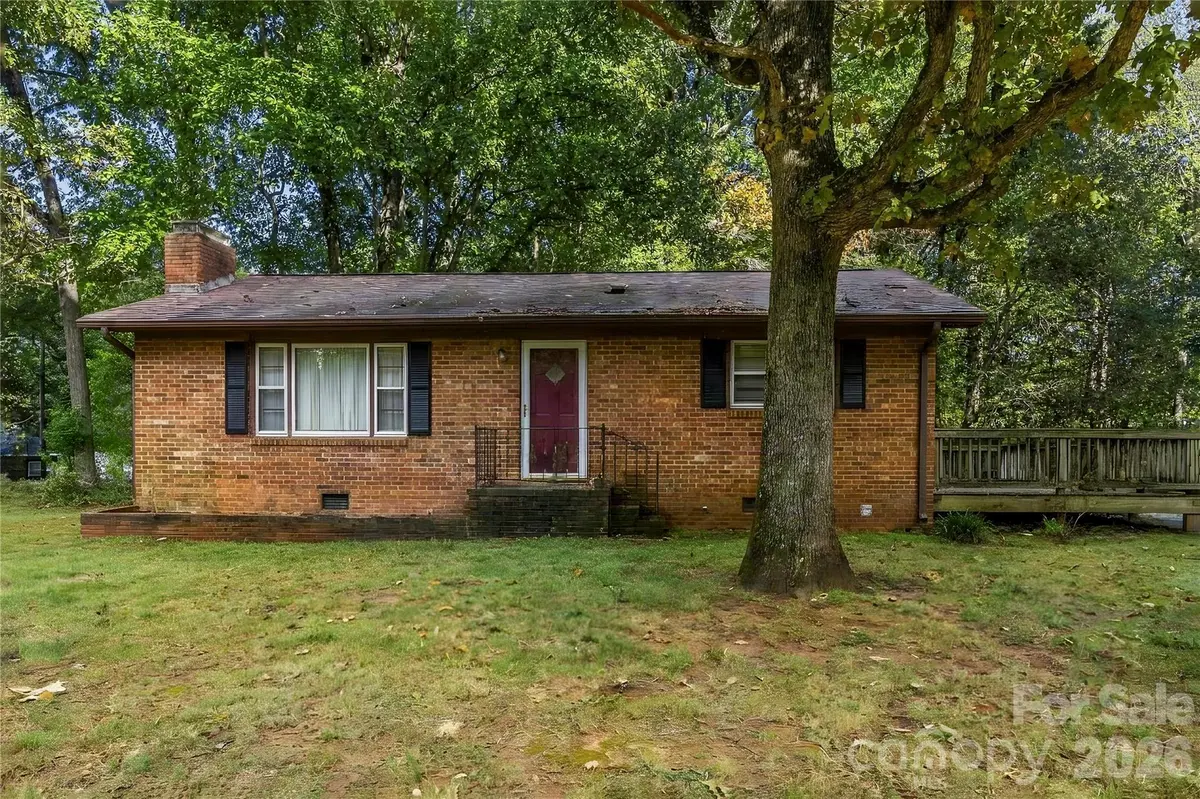 328 Long Shoals RD, Bessemer City, NC 28016