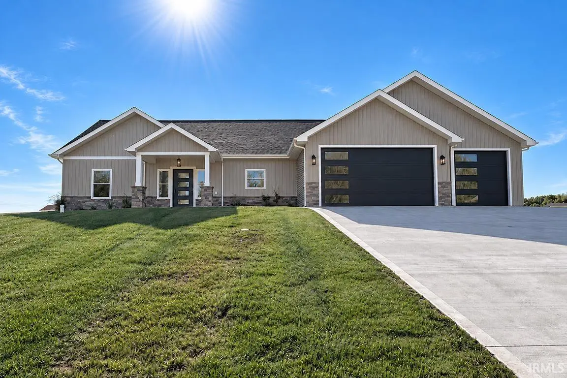 939 E Dresdin DR, Warsaw, IN 46580